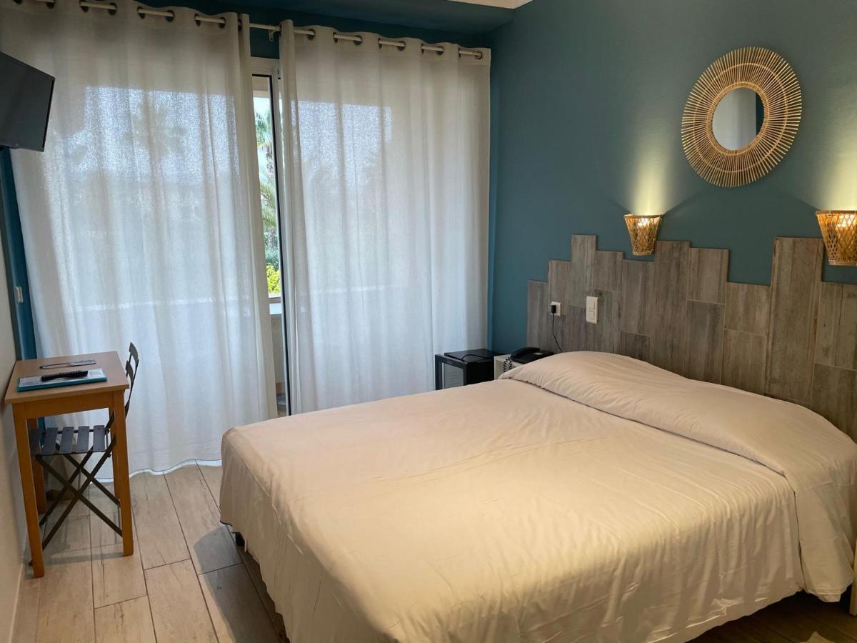 Au Tapis De Sable Hotel Saint-Cyr-sur-Mer Ngoại thất bức ảnh