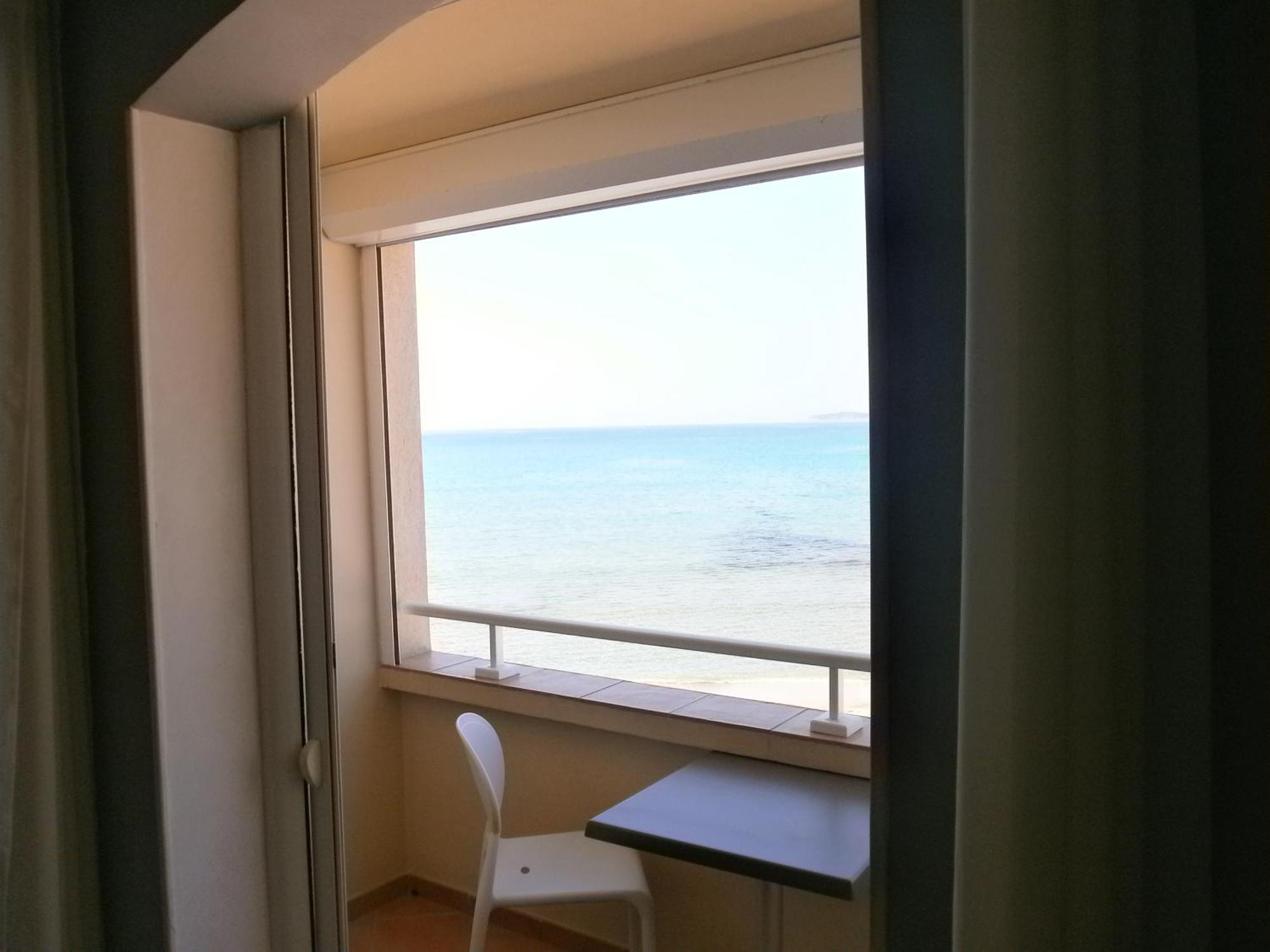 Au Tapis De Sable Hotel Saint-Cyr-sur-Mer Phòng bức ảnh