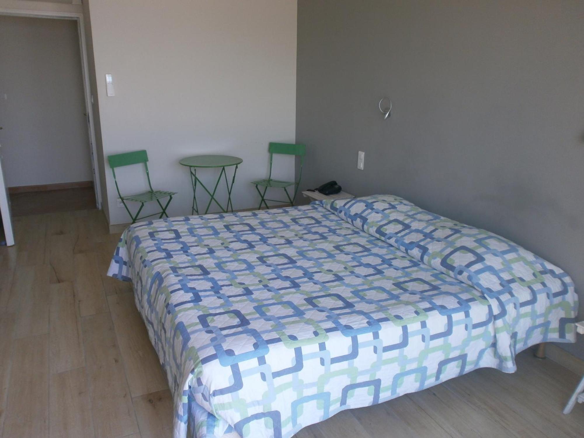 Au Tapis De Sable Hotel Saint-Cyr-sur-Mer Phòng bức ảnh
