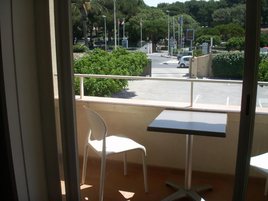 Au Tapis De Sable Hotel Saint-Cyr-sur-Mer Phòng bức ảnh