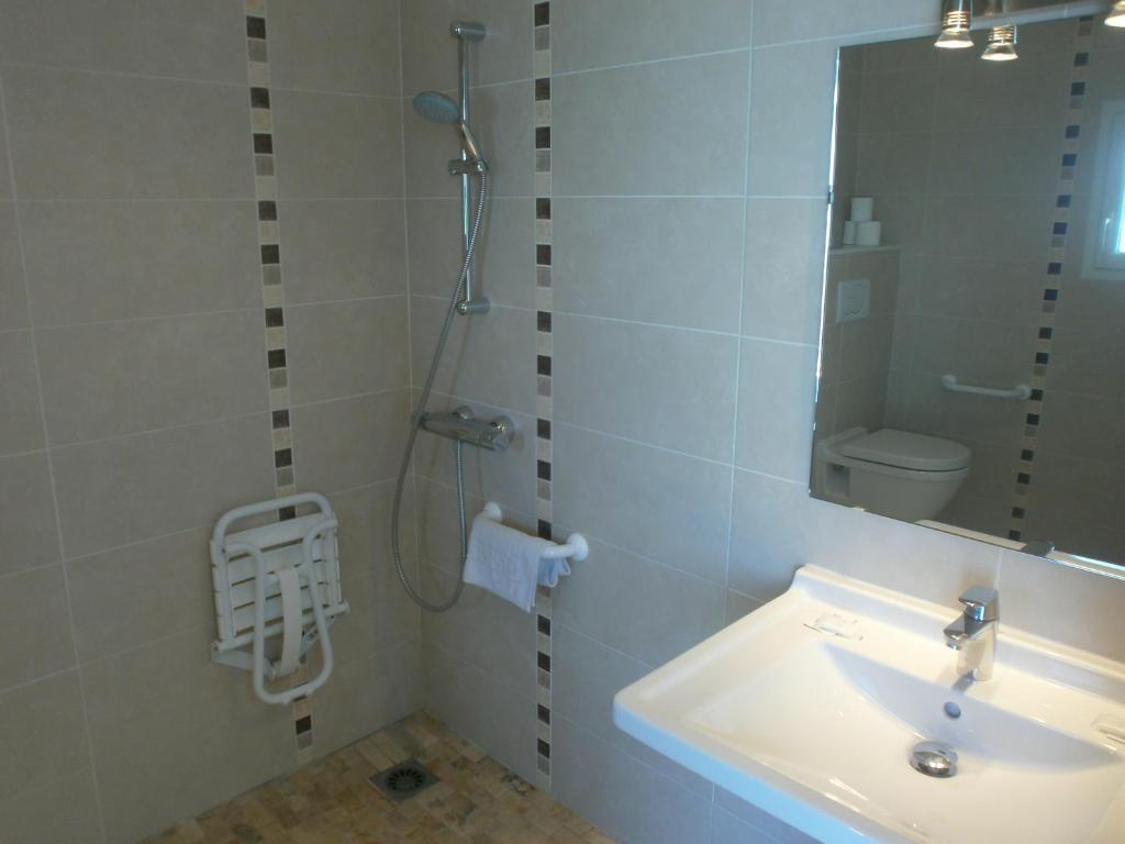 Au Tapis De Sable Hotel Saint-Cyr-sur-Mer Phòng bức ảnh